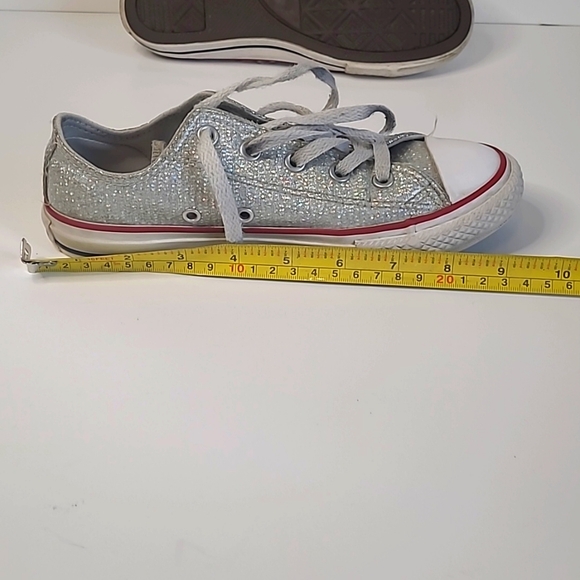 Converse Chuck Taylor All Star Ox Kids Shoes Mouse/Enamel Red/White Sz us2 - Picture 6 of 6